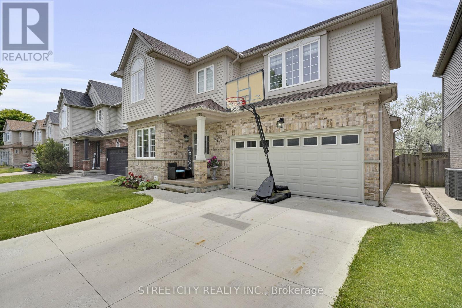 463 S Leaksdale Cir, London, ON N6M 1K4