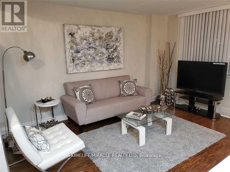 134 1050 Stainton Dr, Mississauga, ON L5C 2T7