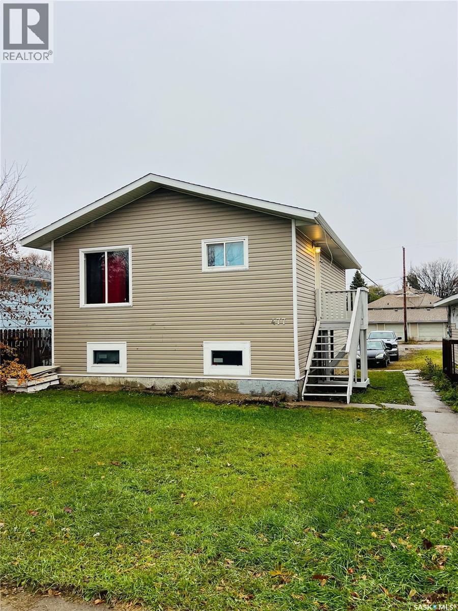 477 7 Street East, Prince Albert, SK S6V 0S4