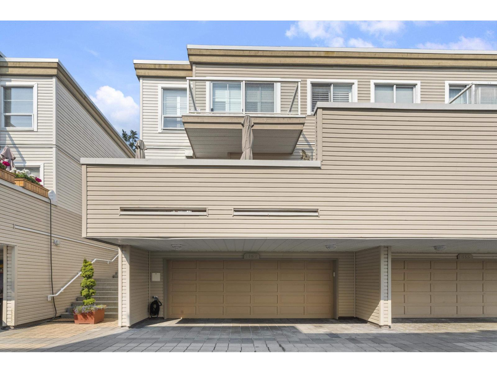 1157 Vidal St, White Rock, BC V4B 3T4