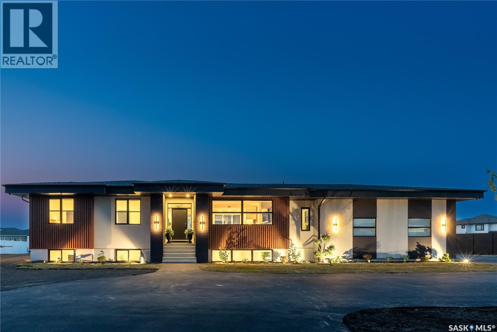 225 Edgemont Cres, Corman Park Rm No. 344, SK S7T 0Z8