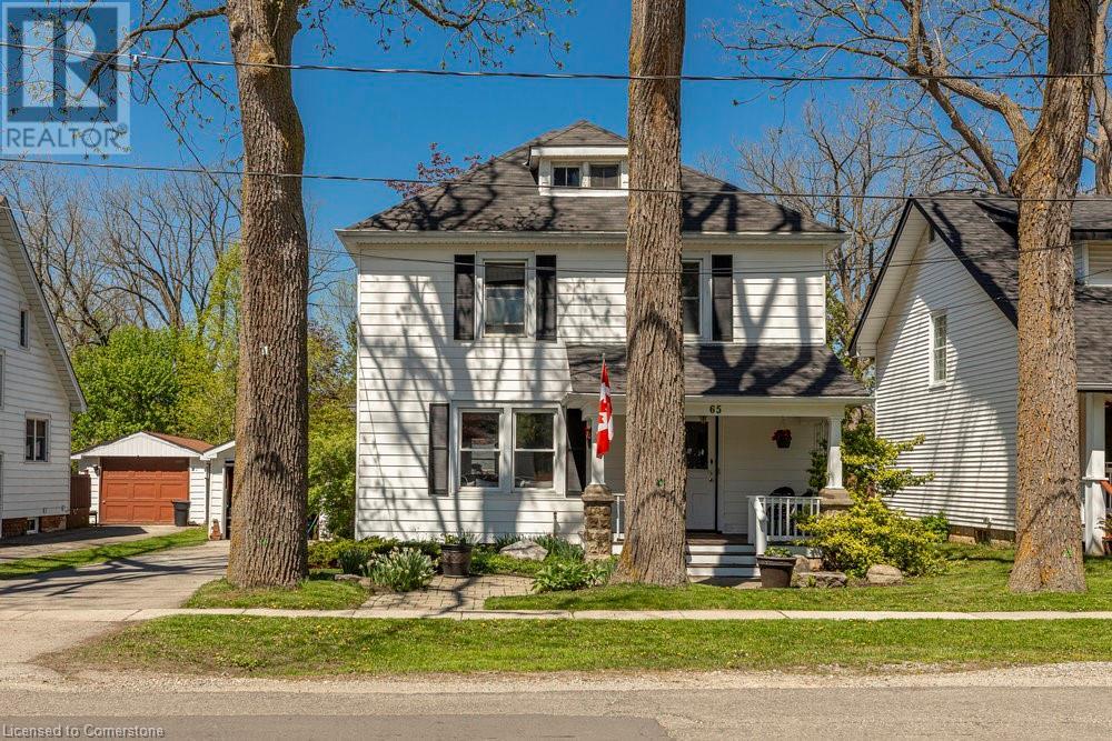 65 Banff St, Caledonia, ON N3W 1C2