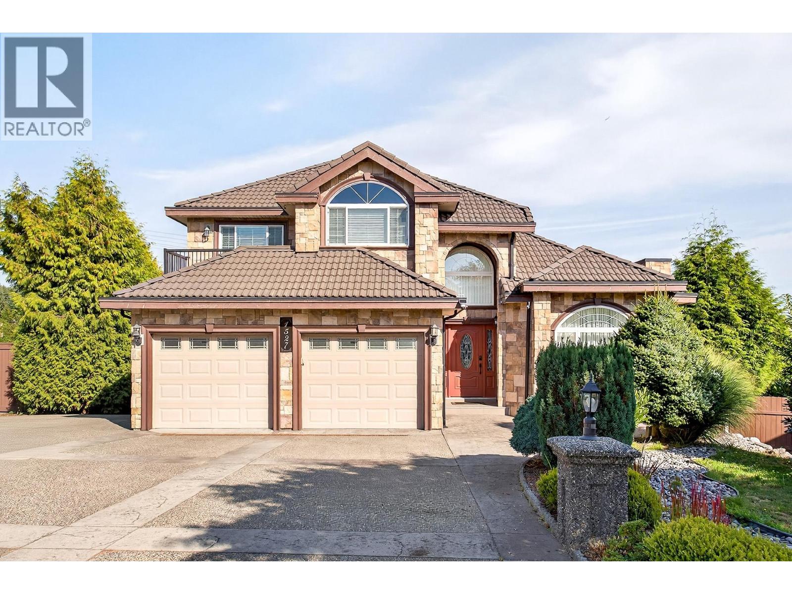 1527 Greenstone Ct, Coquitlam, BC V3E 2W2