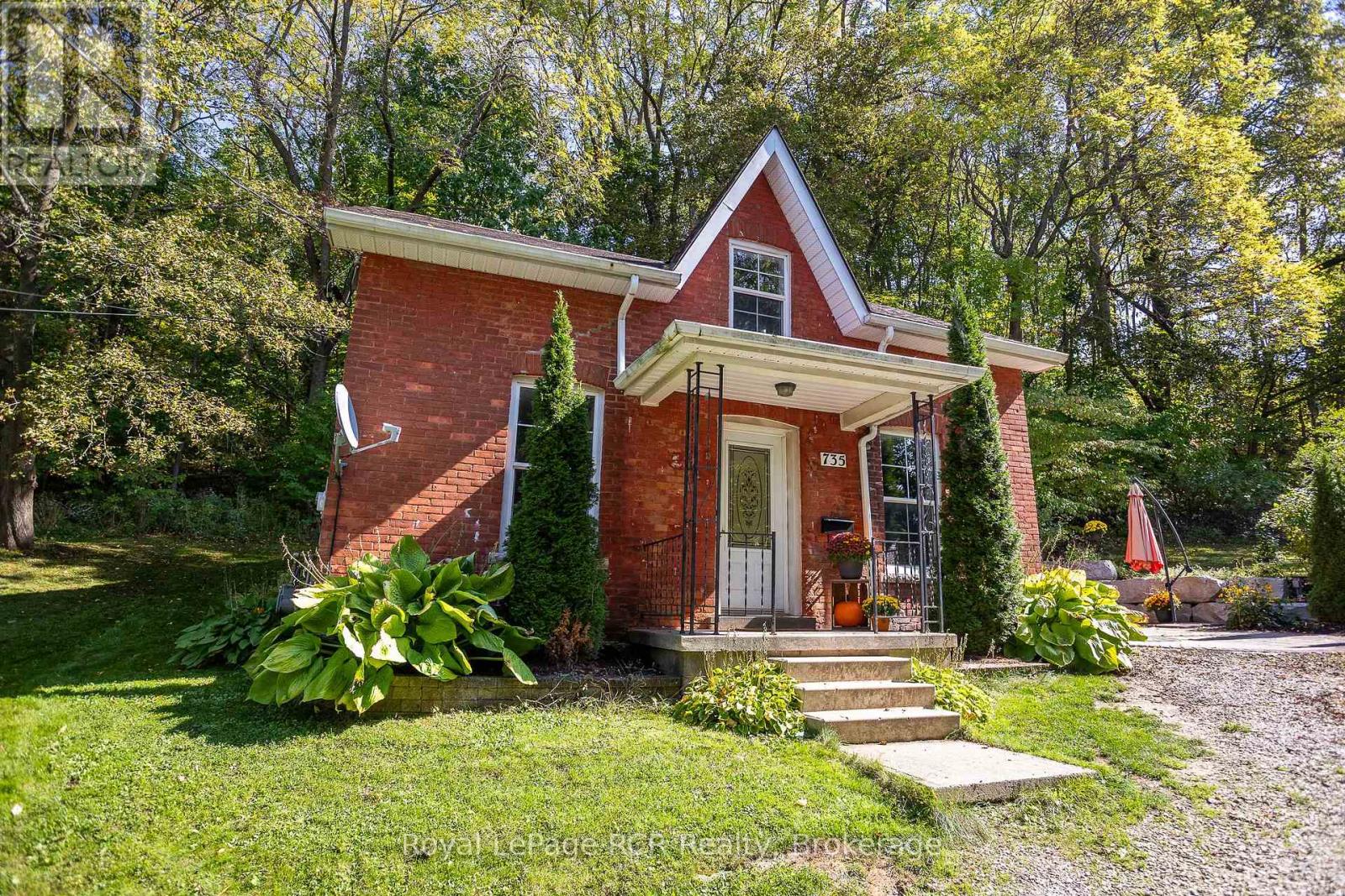 735 5th Avenue East, Owen Sound, ON N4K 2R7