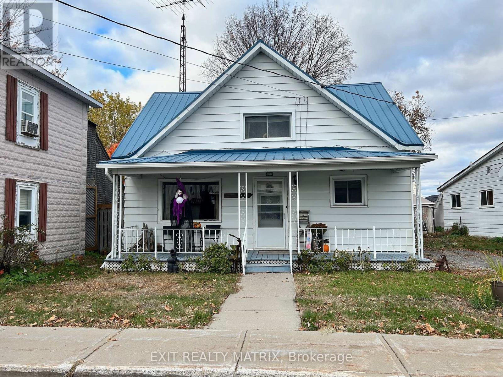 376 Telegraph Rd, Alfred and Plantagenet, ON K0B 1A0