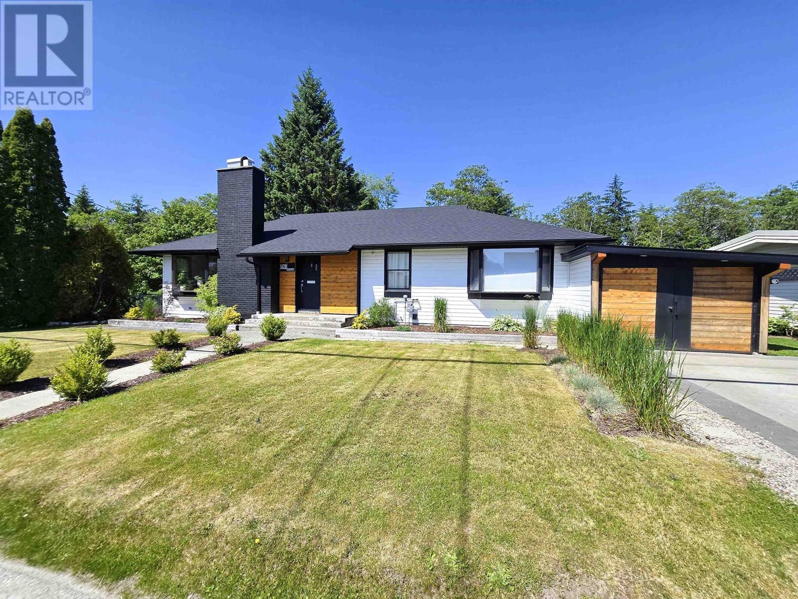1428 Albatross Ave, Kitimat, BC V8C 1R1
