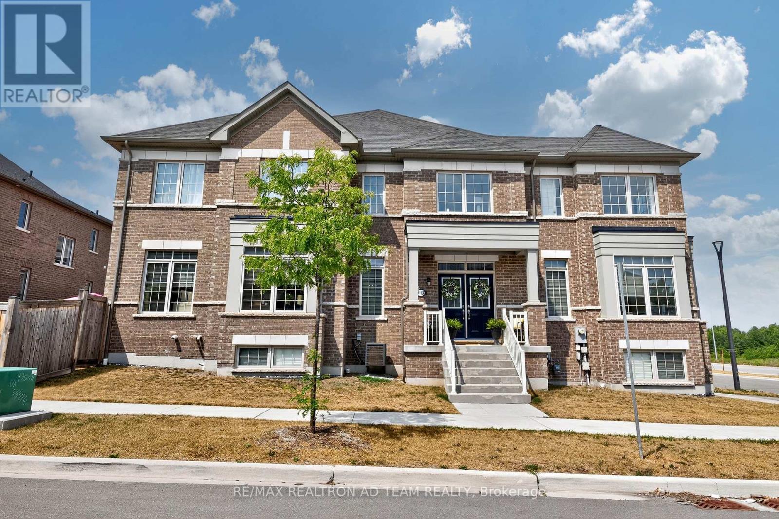 1153 Enchanted Cres, Pickering, ON L1X 0H1