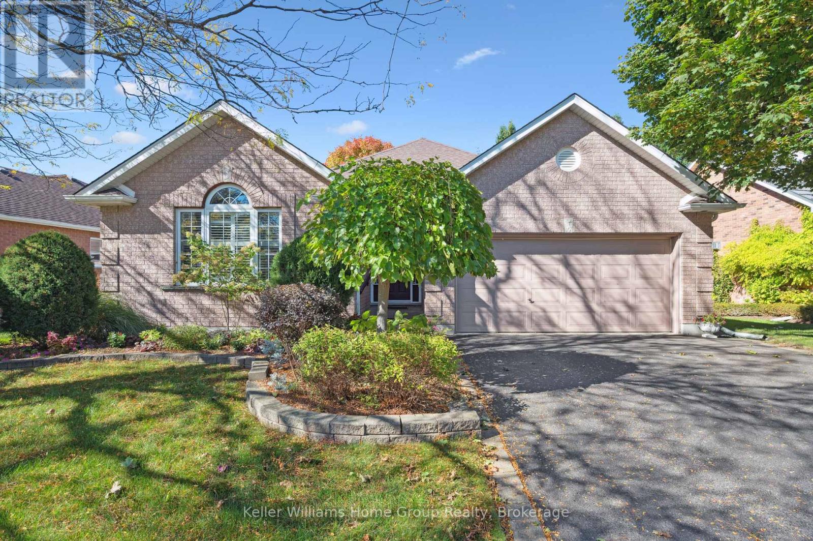 66 Kortright Rd E, Guelph, ON N1G 4N8