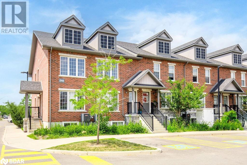 246 Penetanguishene Rd Unit 6, Barrie, ON L4M 7C2
