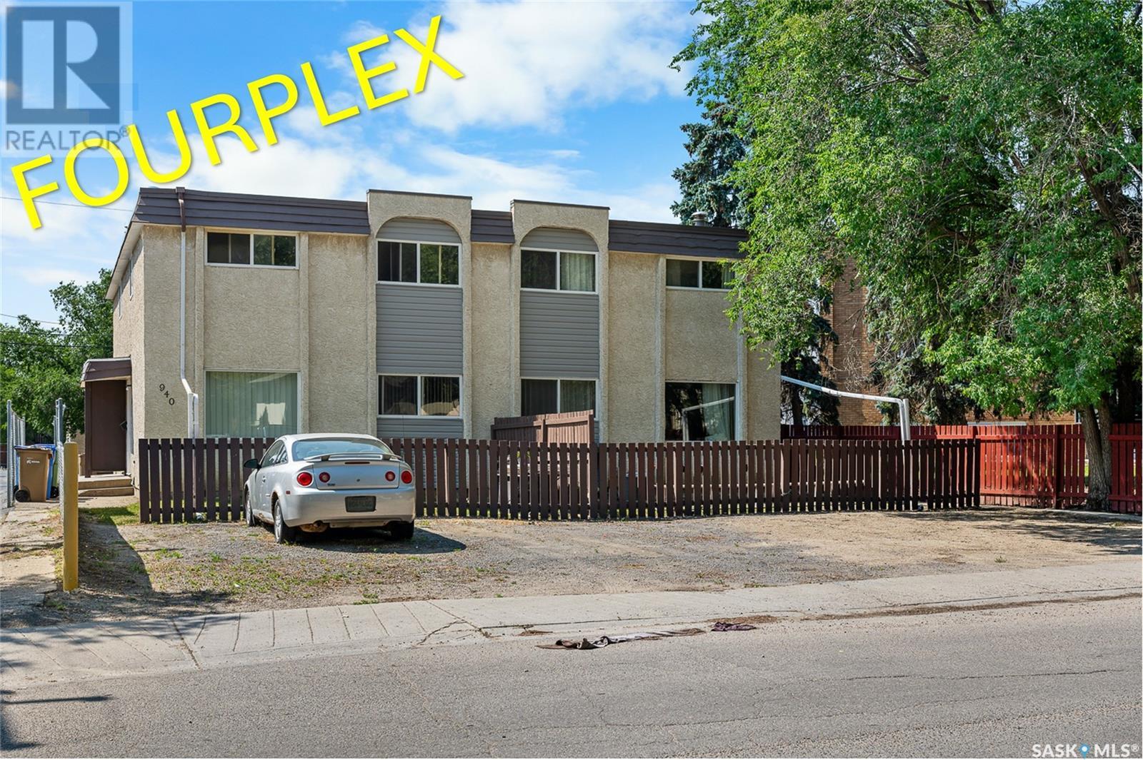 940 Mcintosh St, Regina, SK S4T 5B4