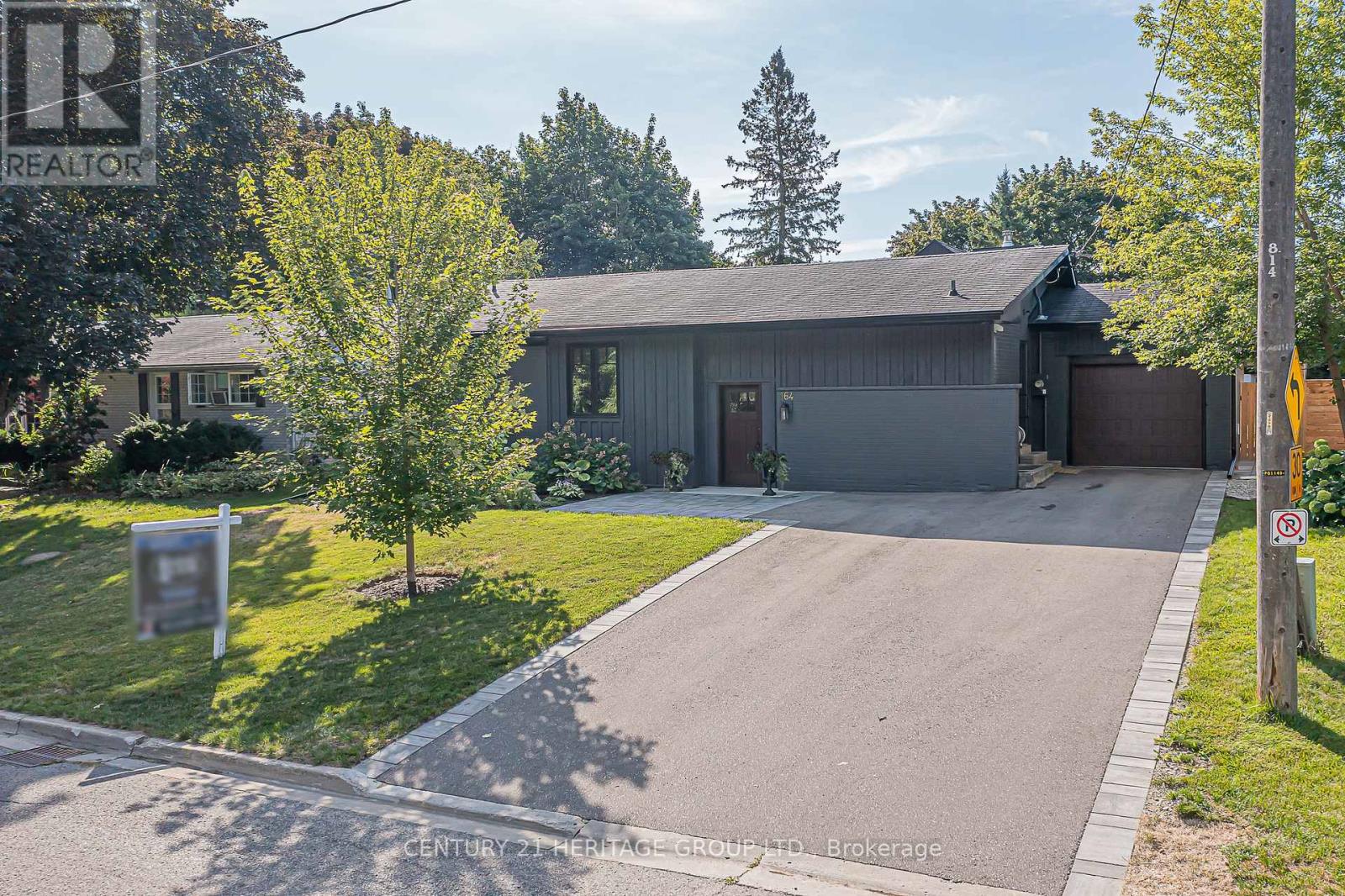 164 Park Ave, Newmarket, ON L3Y 1V1