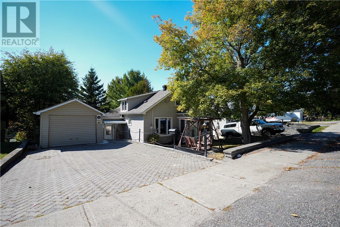 49 Mooney St, Sudbury, ON P3B 3H3