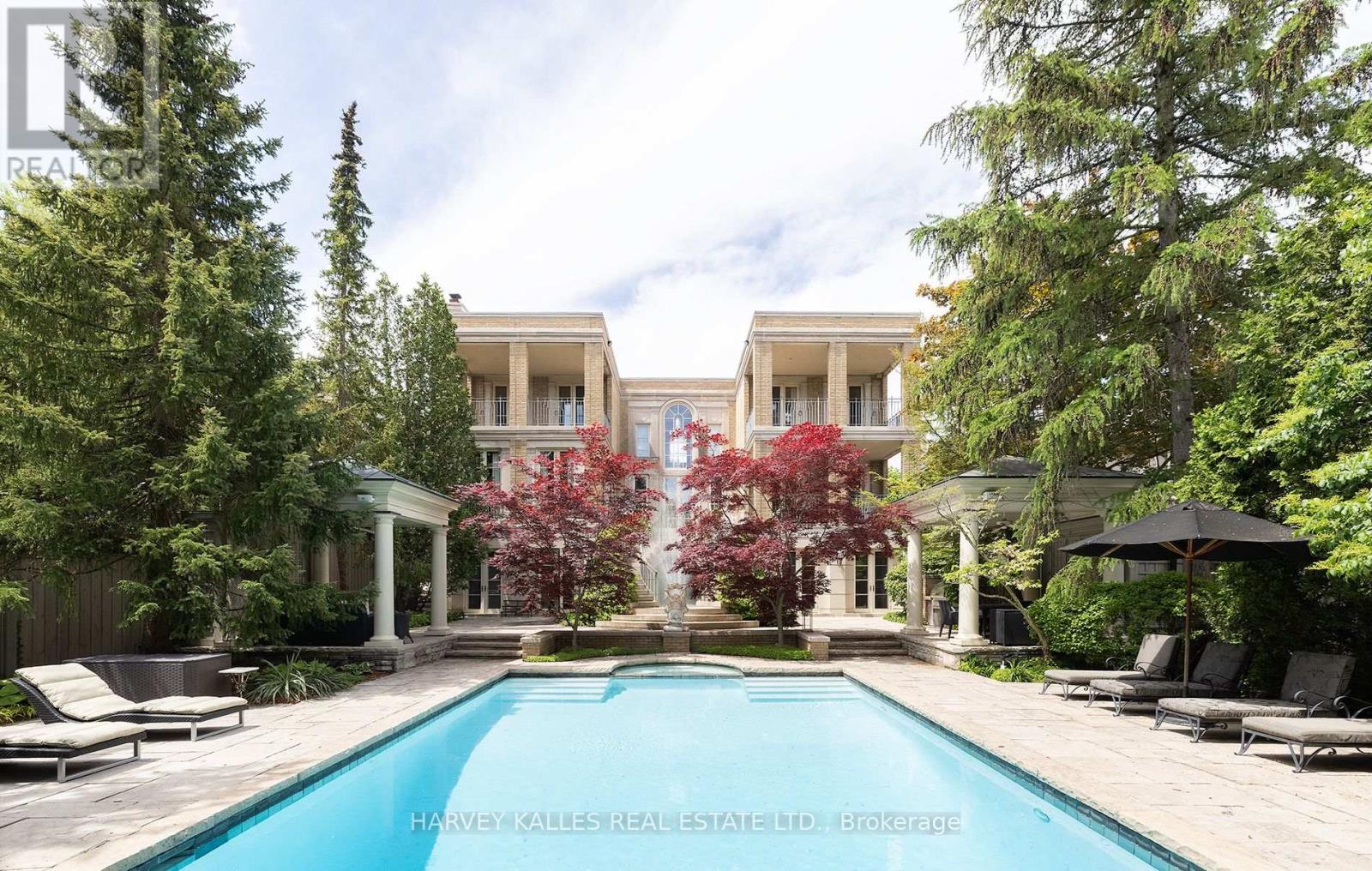 173 Dunvegan Rd, Toronto, ON M5P 2P1