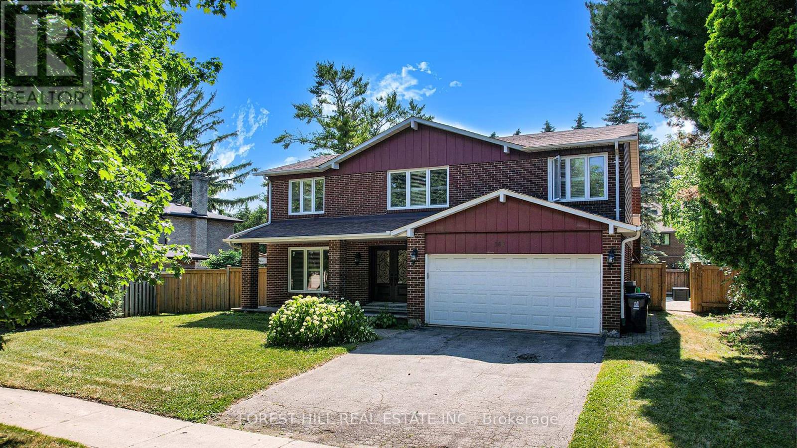 162 Banbury Rd, Toronto, ON M3B 2L8