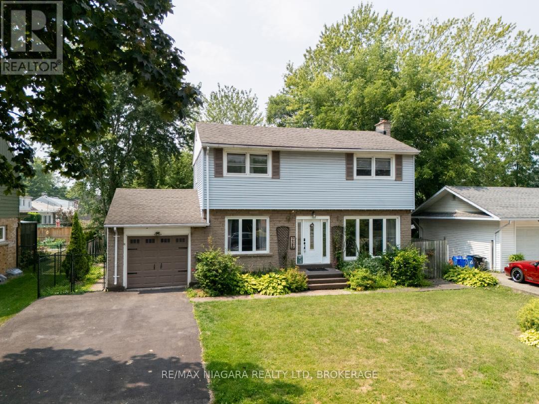 225 Edgar St, Welland, ON L3C 1T6