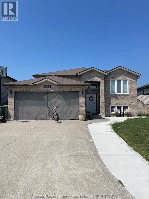 4753 Whitefish, Windsor, ON N9G 3E2