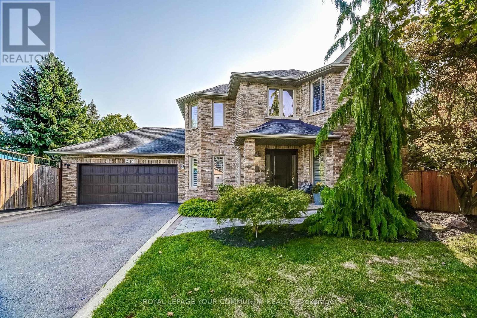 2114 Headon Forest Dr, Burlington, ON L7M 2X8