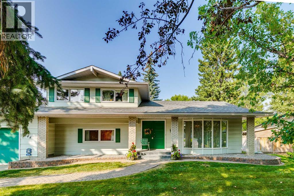 444 Willingdon Blvd SE, Calgary, AB T2J 2A7