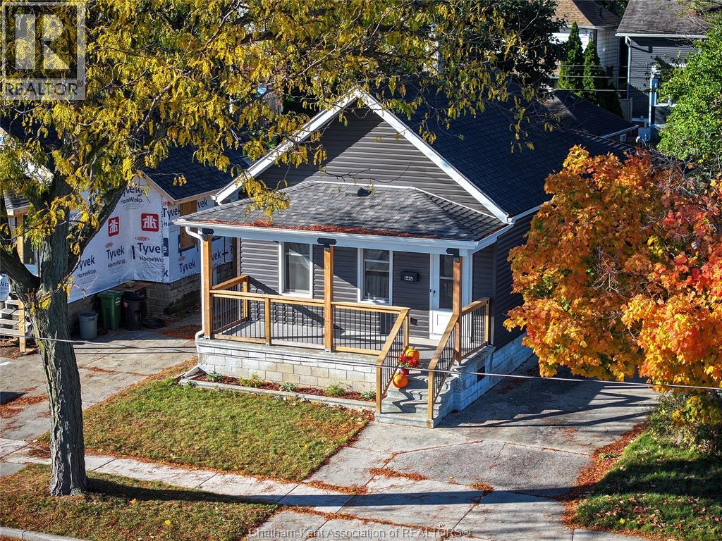 1525 Windermere Rd, Windsor, ON N8Y 3G2