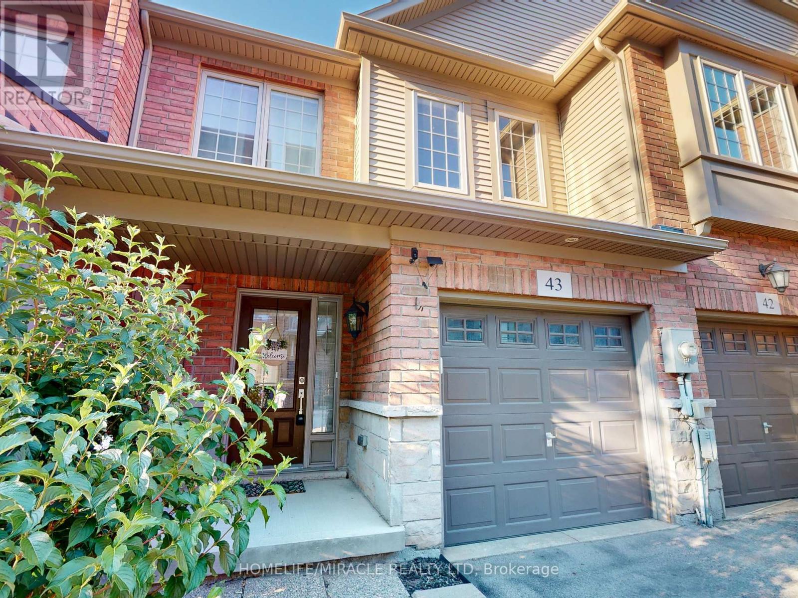 43 515 Winston Rd, Grimsby, ON L3M 0C8