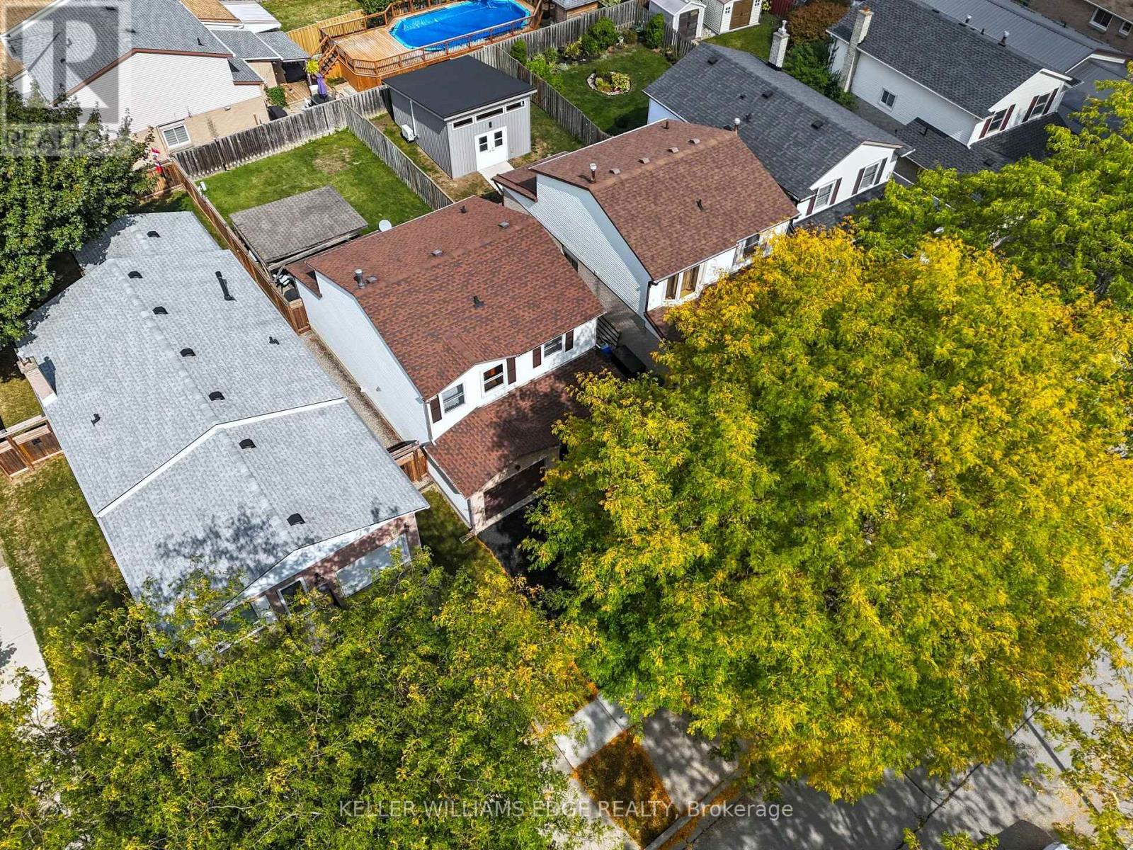 56 Muscot Dr, Hamilton Stoney Creek Mountain, ON L8J 2B3