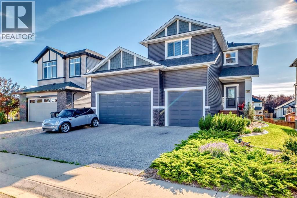 79 Lakes Estates Cir, Strathmore, AB T1P 0B6