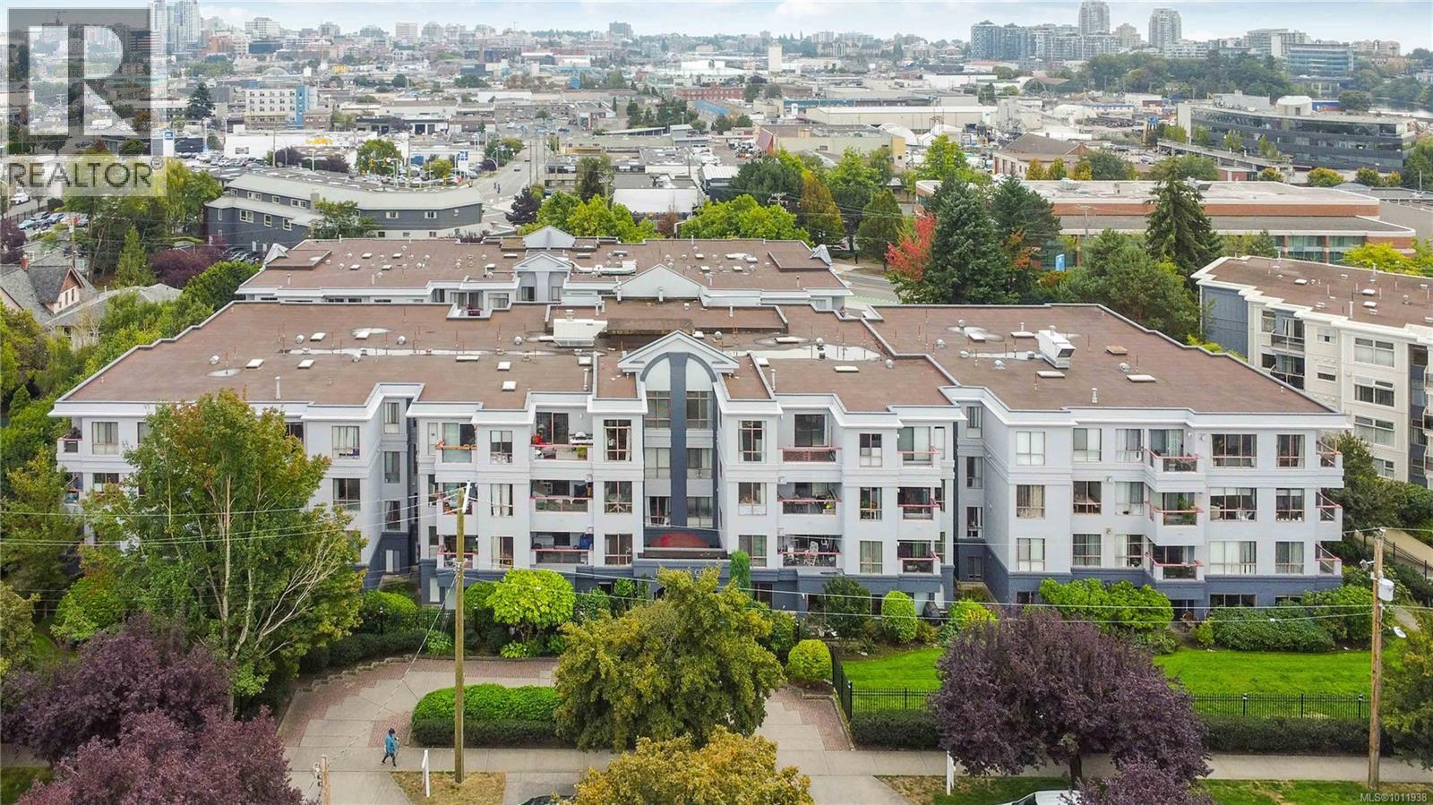 545 Manchester Rd Unit 404 Rd, Victoria, BC V8T 5H6