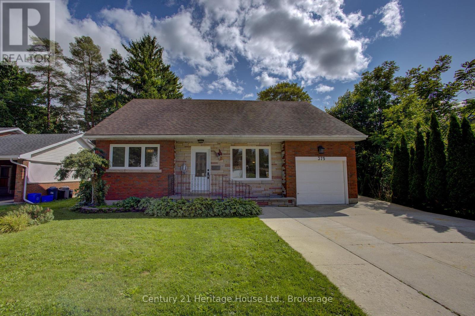 375 George St W, West Grey, ON N0G 1R0
