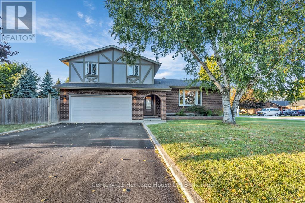 4 Demeyere Ave, Tillsonburg, ON N4G 4V5