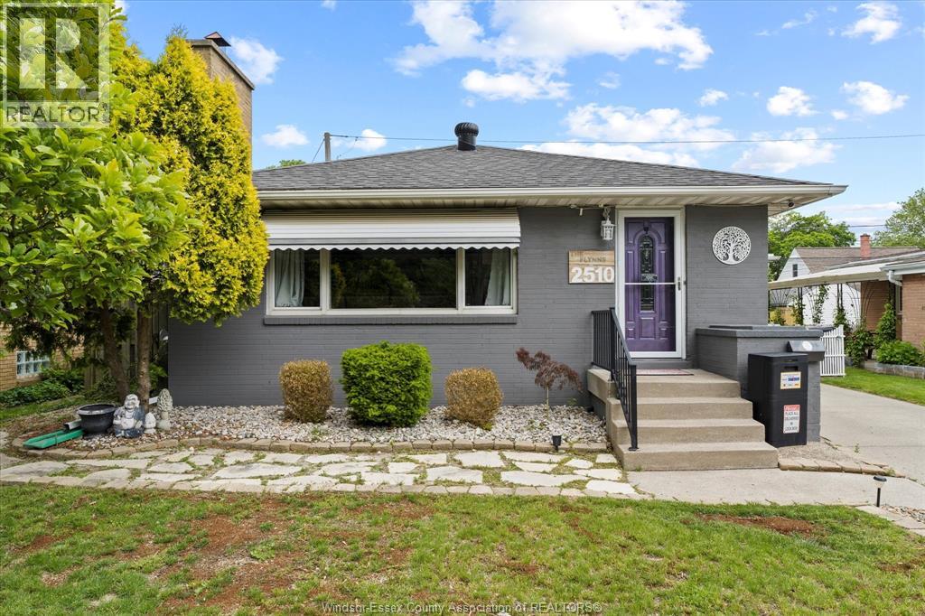 2510 Ida Rd, Windsor, ON N8W 3A5