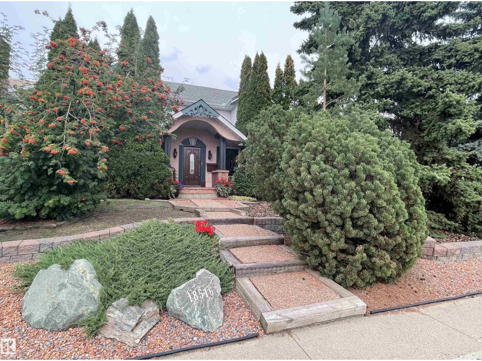 97 Av Nw Unit 18516 #a, Edmonton, AB T5T 3J4
