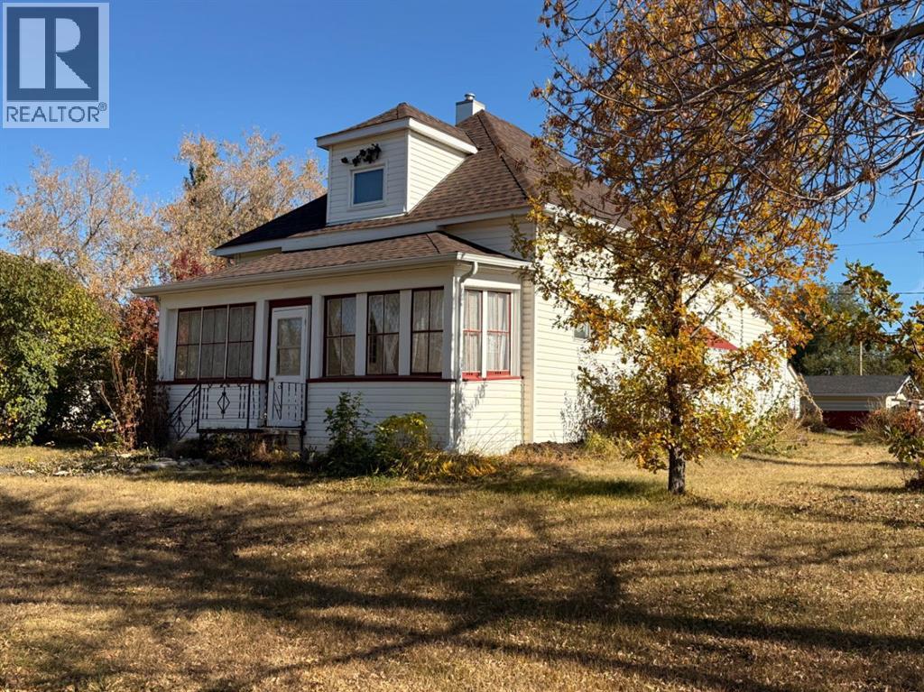 2 Street W Unit 103, Lashburn, SK S0M 1H0