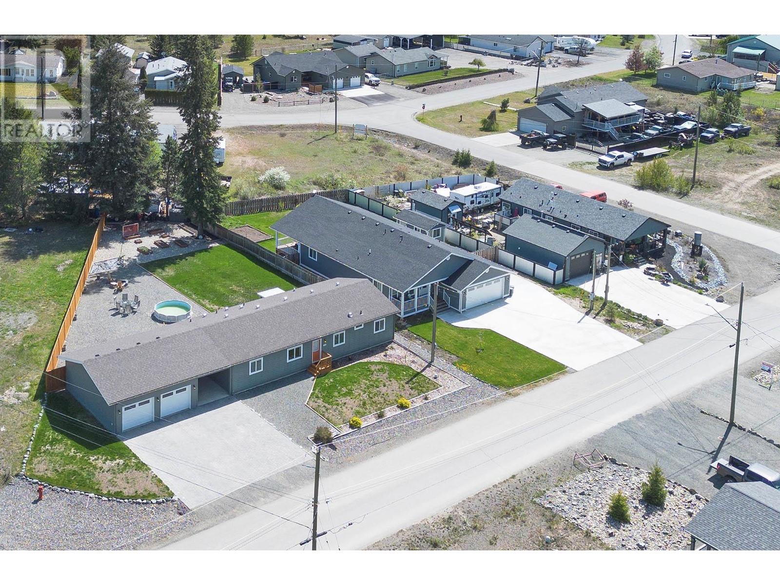 440 Siska Dr, Barriere, BC V0E 1E0