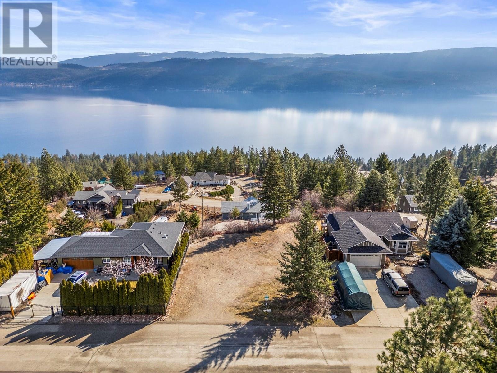 441 Mountain Dr, Vernon, BC V1H 2B9