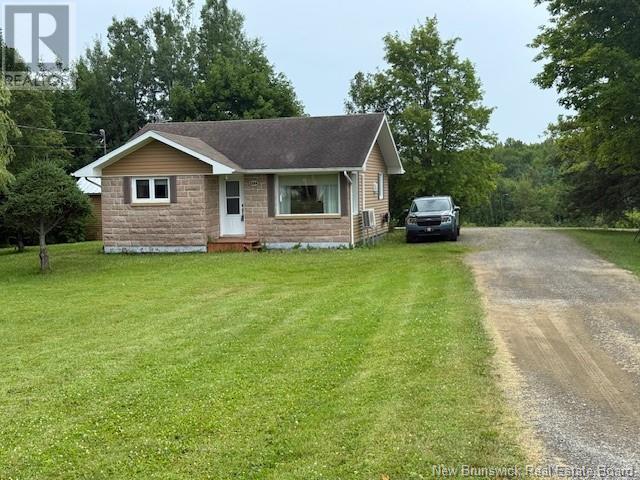 1184 Des Pionniers Ave, Balmoral, NB E8E 2X3