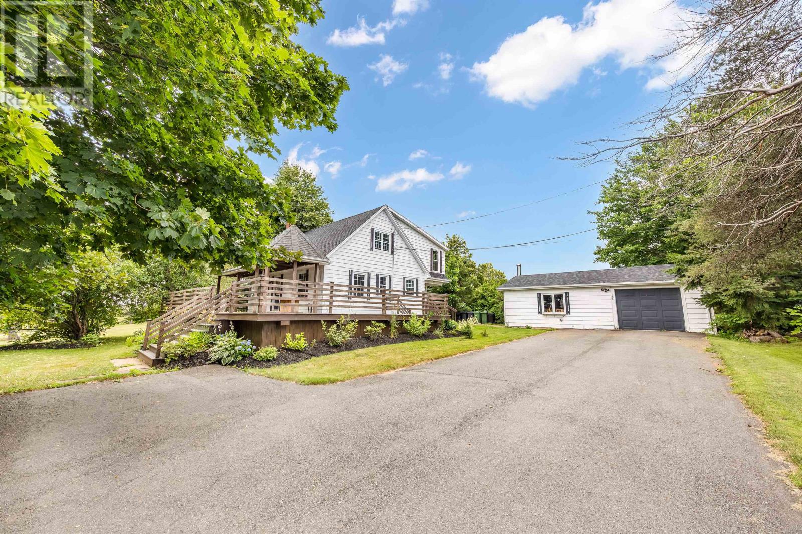 145 Lower Malpeque Rd, Charlottetown, PE C1A 1S4