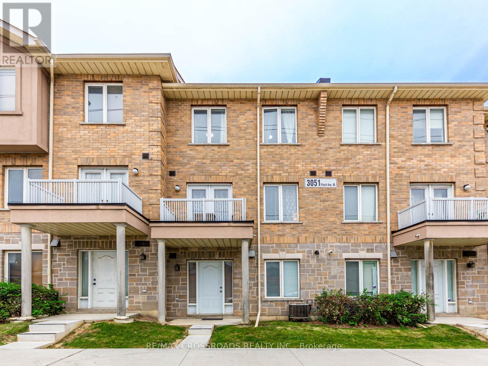 59 3051 Finch Ave, Toronto, ON M9M 0A6