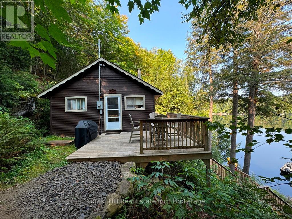 1023 Twilight Close Ln W, Algonquin Highlands Mcclintock, ON P0A 1E0