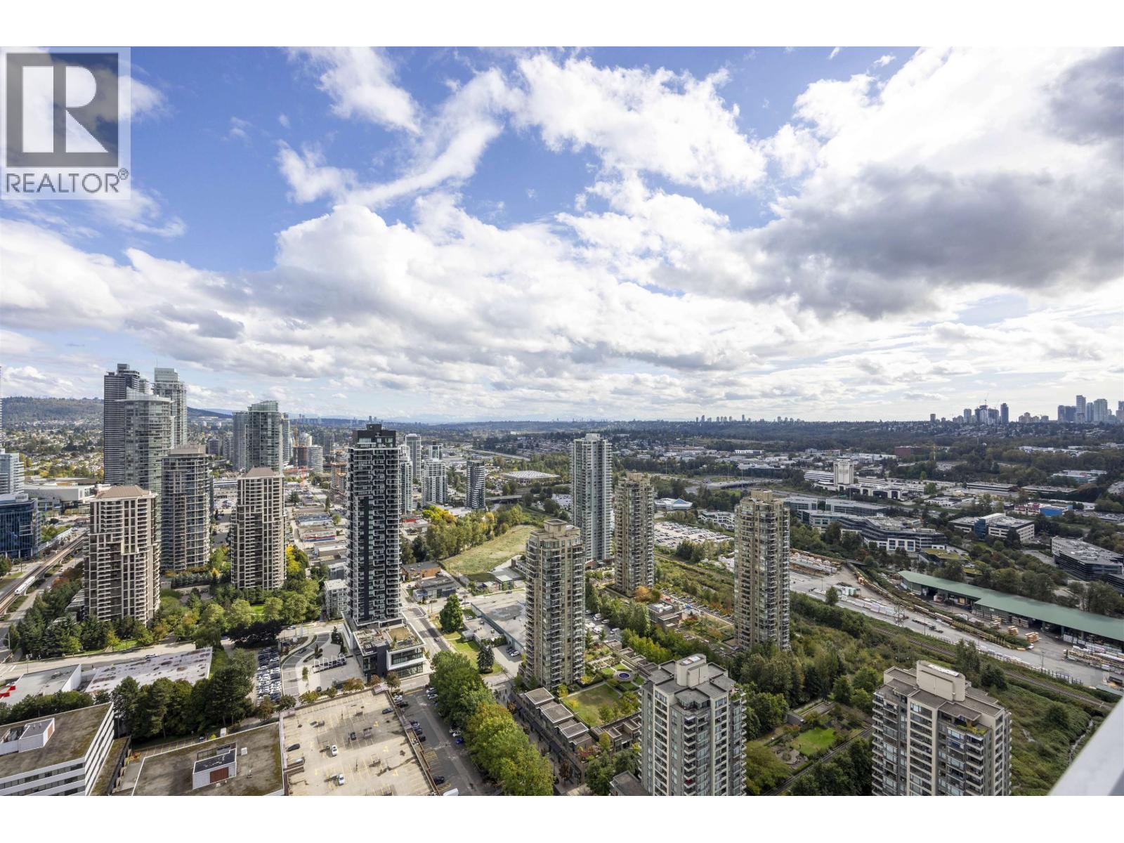 2186 Gilmore Avenue Unit 4402, Burnaby, BC V5C 0N7