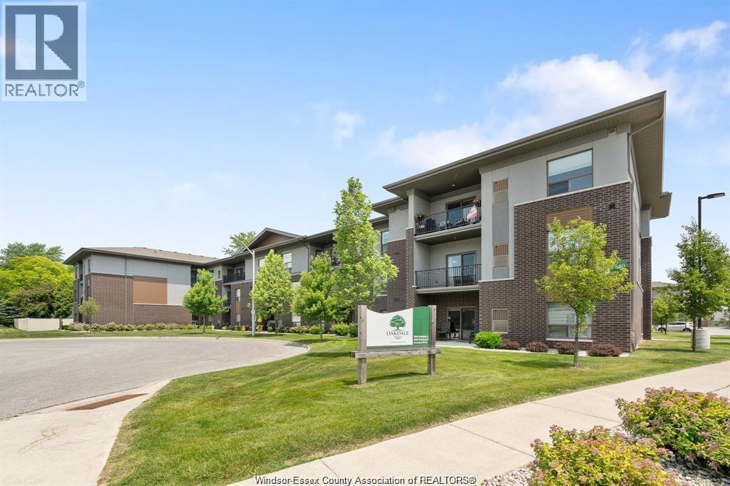 5840 Newman Unit 321, LaSalle, ON N9H 1S3