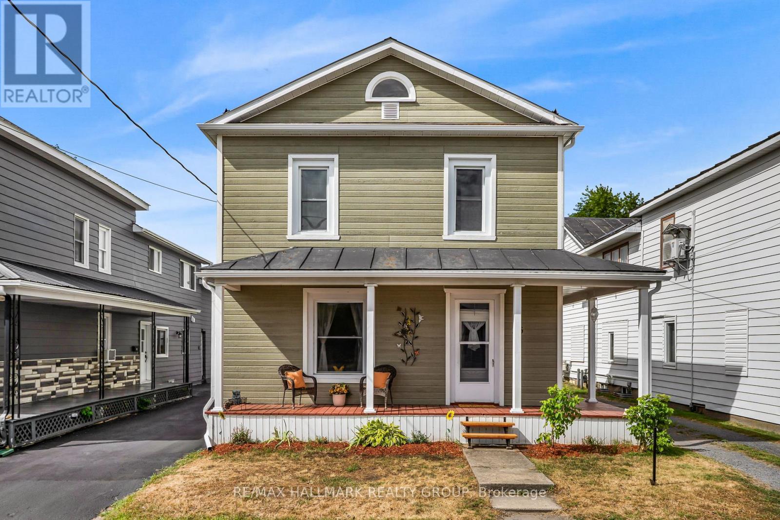 36 Du Moulin St, Alfred and Plantagenet, ON K0B 1A0