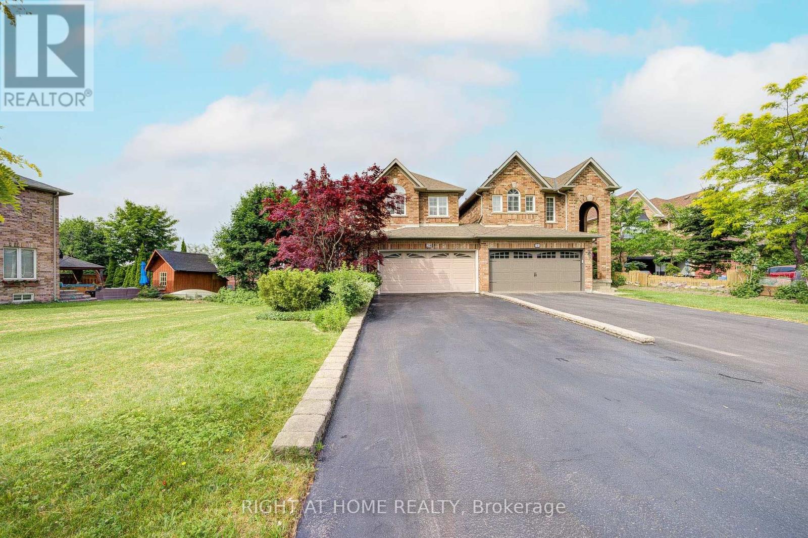 28 Lorridge St, Richmond Hill, ON L4E 3W4