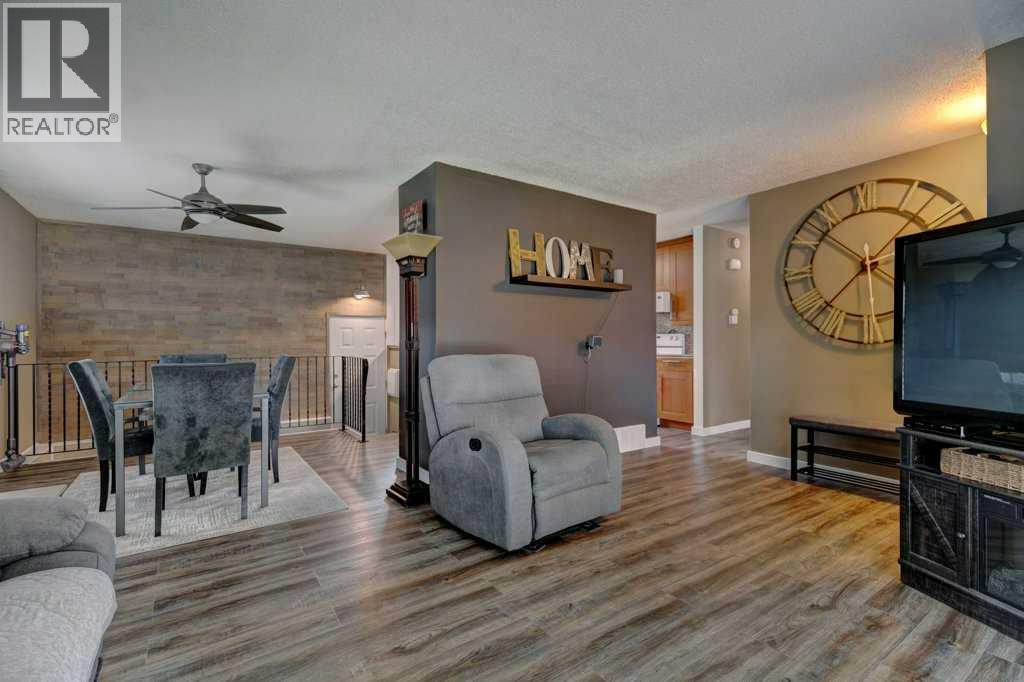 5127 Marian Rd NE, Calgary, AB T2A 2Y2