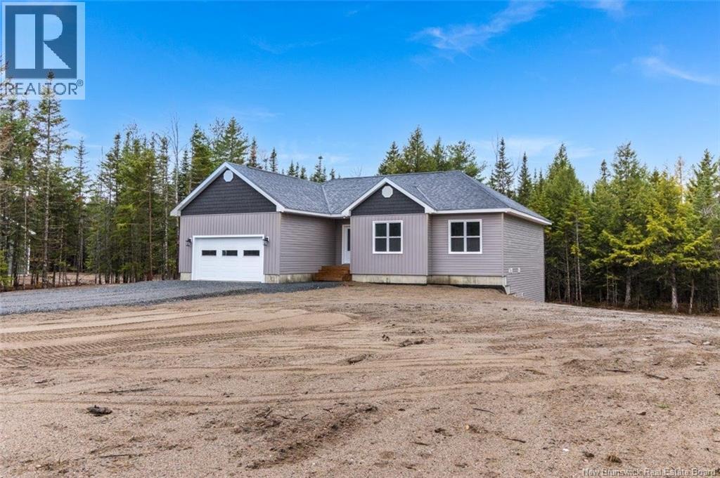 55 Sandlewood Ln, Douglas, NB E3G 0E7