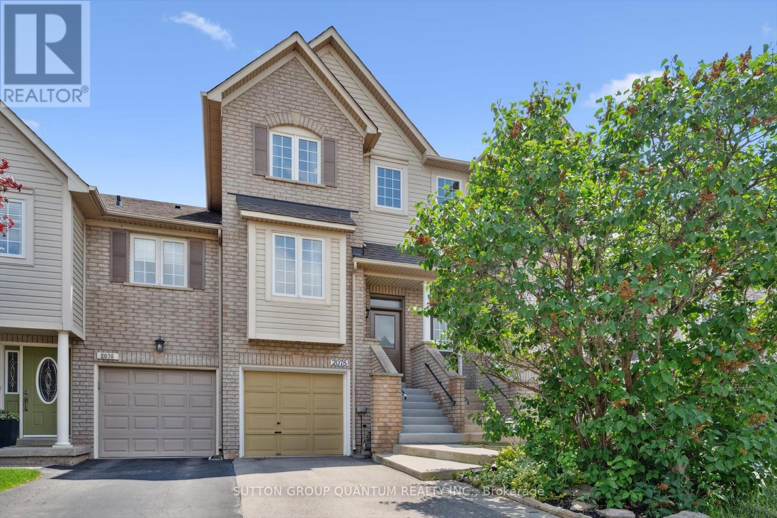 2078 Glenhampton Rd, Oakville, ON L6M 3X1