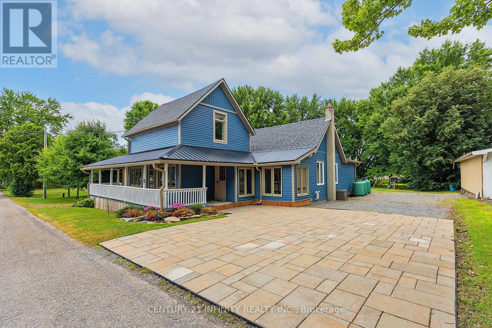 11 Campbell St, Rideau Lakes, ON K0G 1V0