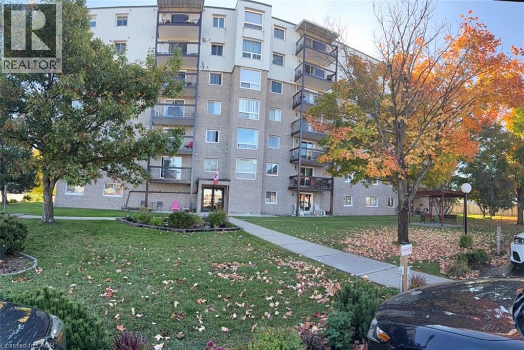 935 Stockdale Road Unit 305, North Bay, ON P1B 9L7