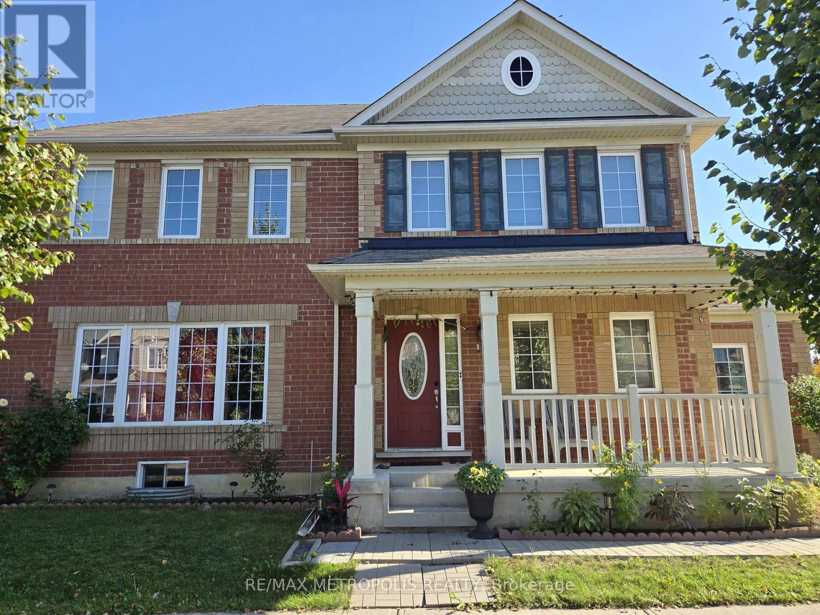 1913 Liatris Dr, Pickering, ON L1X 0A7