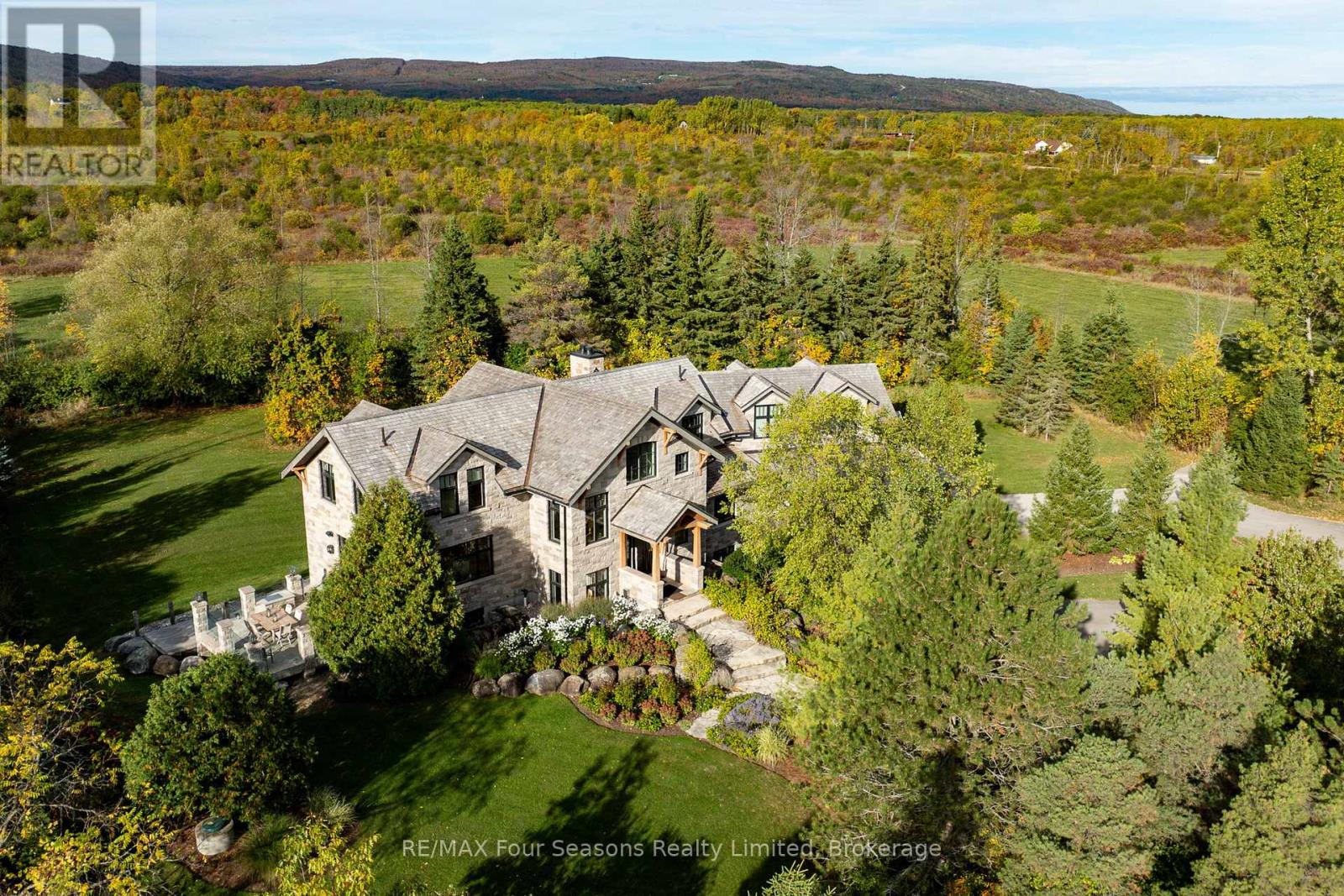 2710 Nottawasaga 10 Concession Cors N, Clearview, ON L0M 1P0