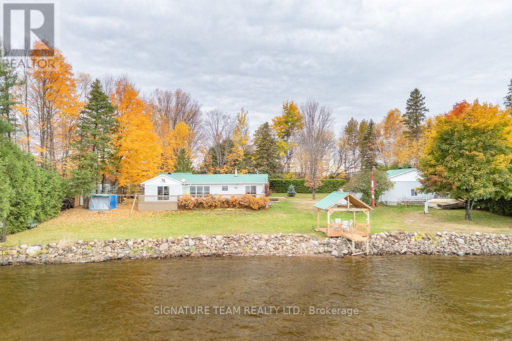 347 Black Point Rd, North Algona Wilberforce, ON K0J 1X0